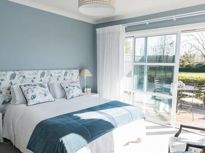 Revive On Oakview Boutique Beauty And Accommodation Ashburton Ngoại thất bức ảnh